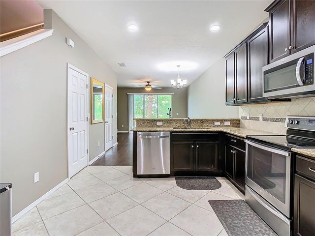 4907 WHITE SANDERLING COURT, Tampa, FL 33619