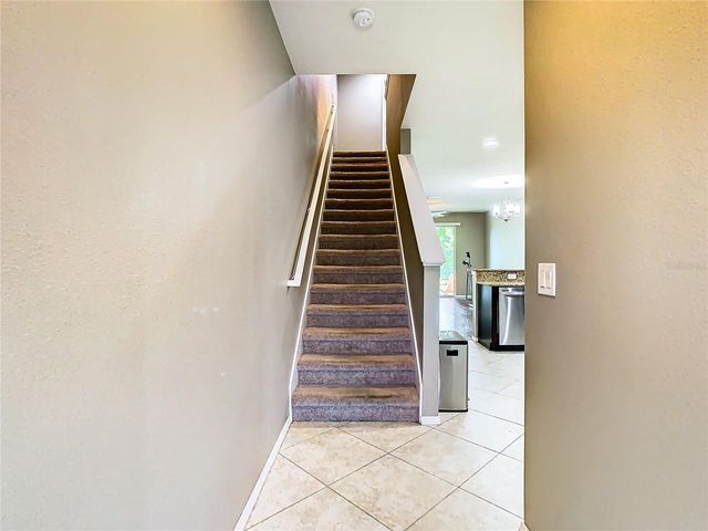 4907 WHITE SANDERLING COURT, Tampa, FL 33619