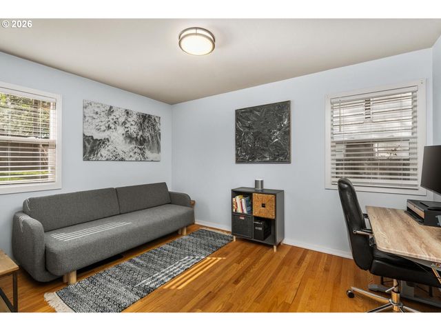 12420 Sw DOUGLAS St, Portland, OR 97225