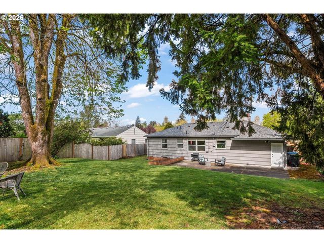 12420 Sw DOUGLAS St, Portland, OR 97225