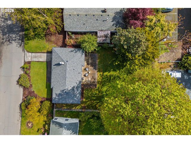 12420 Sw DOUGLAS St, Portland, OR 97225