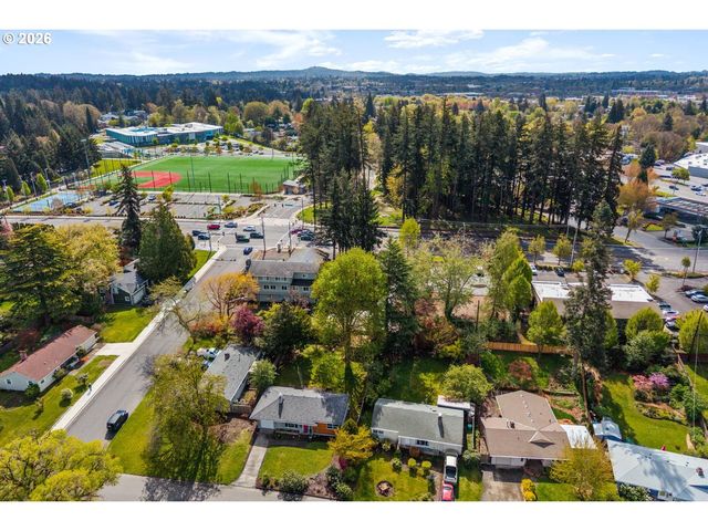 12420 Sw DOUGLAS St, Portland, OR 97225