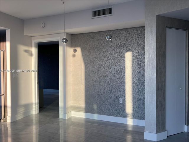 488 NE 18th St 3701, Miami, FL 33132