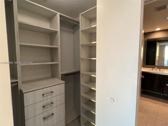 488 NE 18th St 3701, Miami, FL 33132