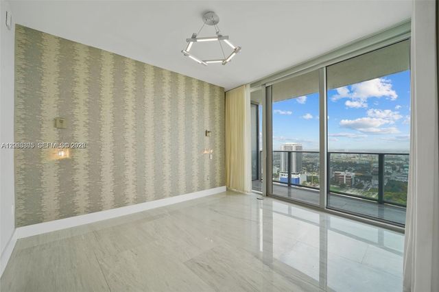 488 NE 18th St 3701, Miami, FL 33132