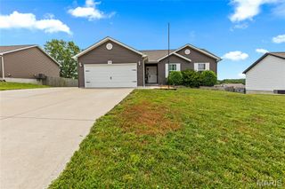 108 Linder Lane, Winfield, MO 63389