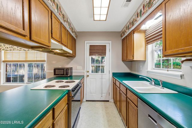 2403 Grinkley Court, Port Royal, SC 29935