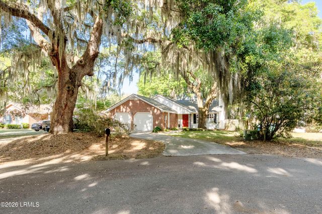 2403 Grinkley Court, Port Royal, SC 29935
