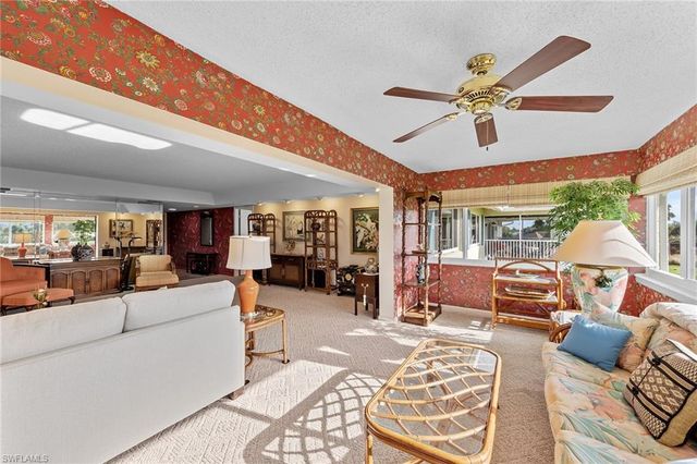 200 Albi RD # 2, Naples, FL 34112