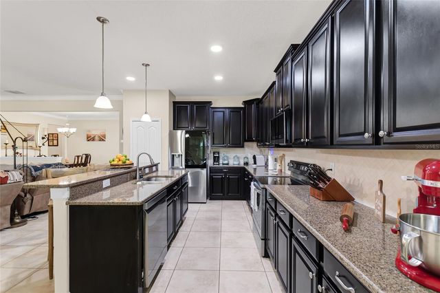 1353 PALMETTO DUNES ST, Davenport, FL 33836
