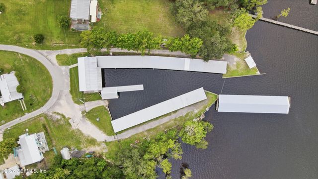 213 LAKE Lane, Crescent City, FL 32112