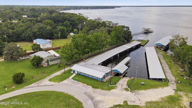 213 LAKE Lane, Crescent City, FL 32112