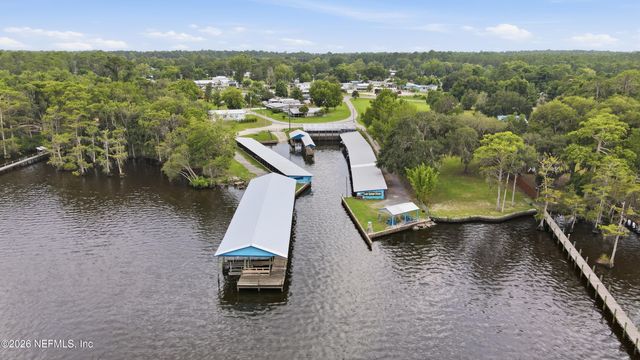 213 LAKE Lane, Crescent City, FL 32112