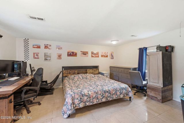 213 LAKE Lane, Crescent City, FL 32112