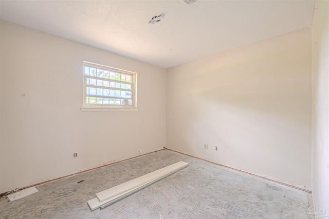 1111 Revere Dr, Pensacola, FL 32505