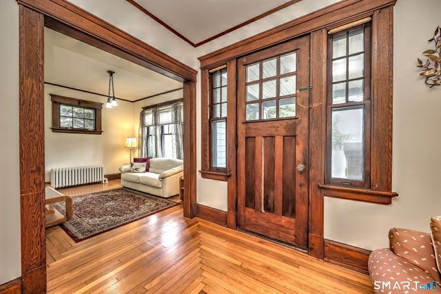 1822 Whitney Avenue, Hamden, CT 06517