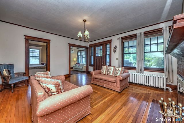 1822 Whitney Avenue, Hamden, CT 06517