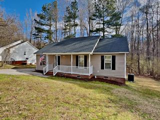 1027 Laurel Leaf Road, Zebulon, NC 27597