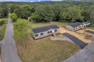 88 Spruce SE Lane, Cartersville, GA 30121