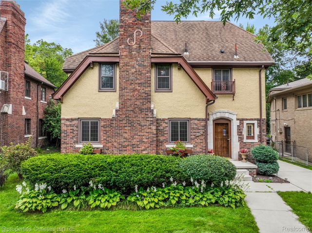 19670 Chesterfield Road, Detroit, MI 48221