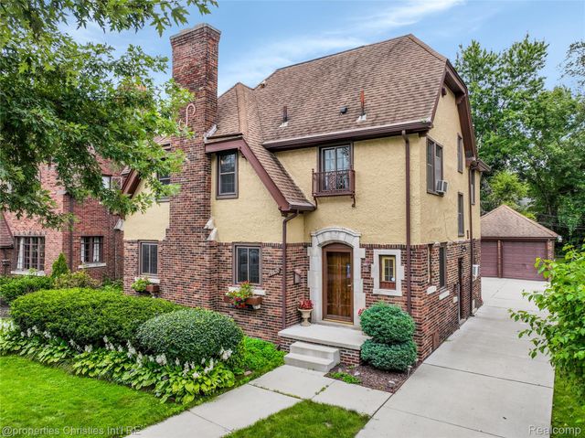 19670 Chesterfield Road, Detroit, MI 48221