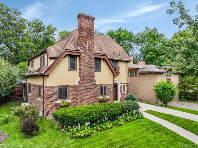 19670 Chesterfield Road, Detroit, MI 48221