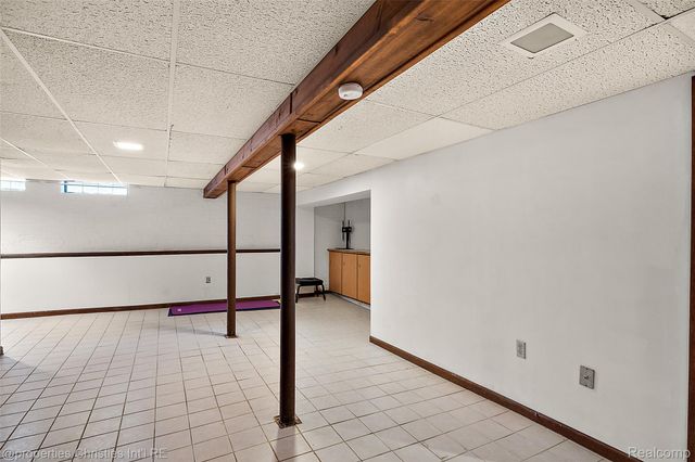 19670 Chesterfield Road, Detroit, MI 48221
