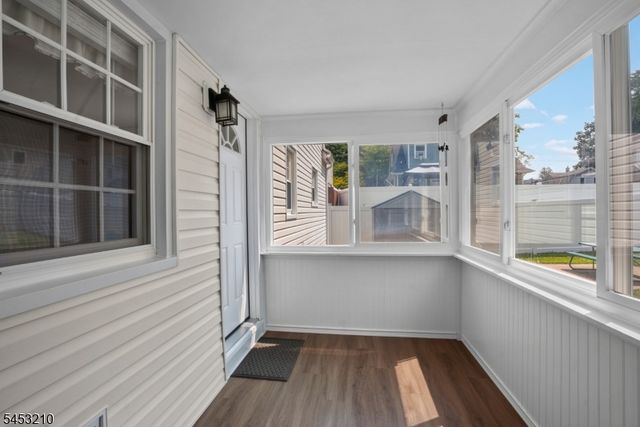 5 Sally St, Bloomingdale Boro, NJ 07403
