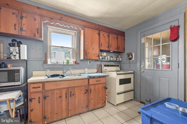 212 TERRACE ST, Hancock, MD 21750