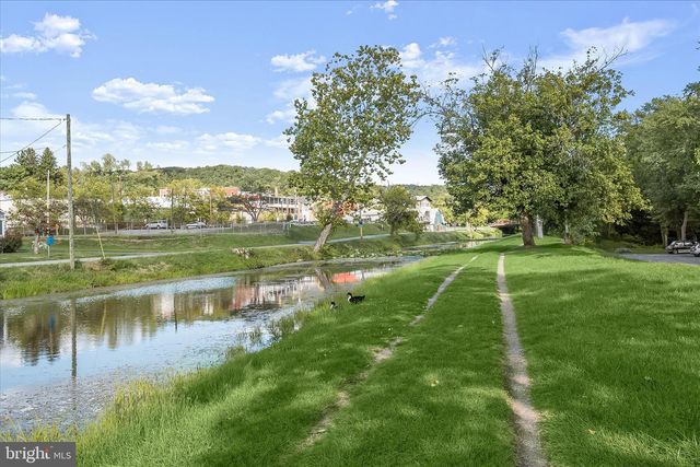 212 TERRACE ST, Hancock, MD 21750