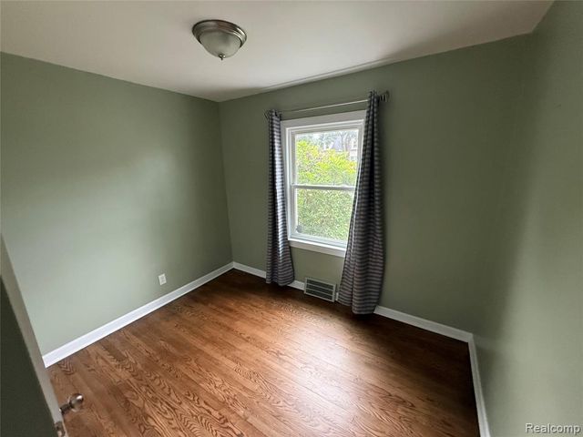 1320 Ferris Avenue, Royal Oak, MI 48067