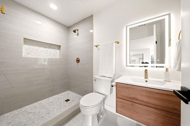 639 Starstone Drive, San Marcos, CA 92078