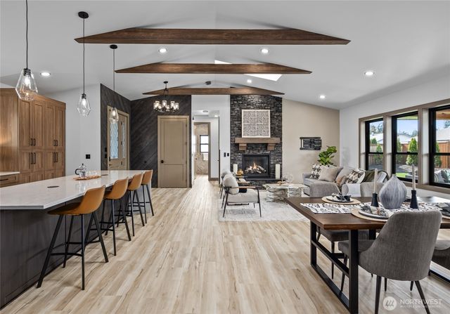 8227 Comox Road, Blaine, WA 98230