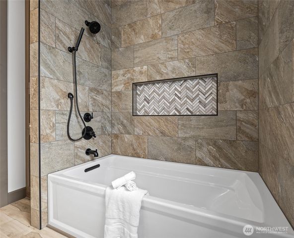 8227 Comox Road, Blaine, WA 98230