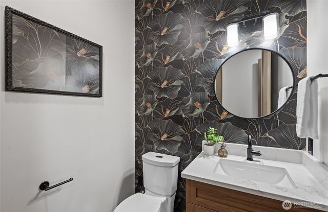 8227 Comox Road, Blaine, WA 98230