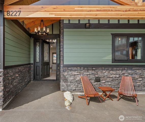 8227 Comox Road, Blaine, WA 98230