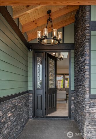 8227 Comox Road, Blaine, WA 98230