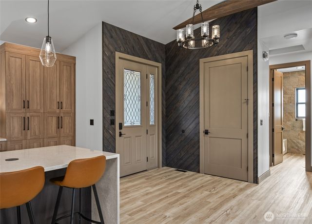 8227 Comox Road, Blaine, WA 98230