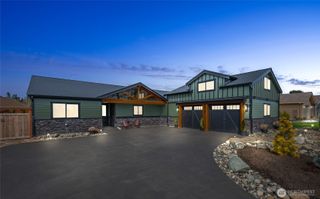 8227 Comox Road, Blaine, WA 98230