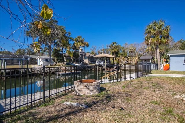 3956 N TIMUCUA POINT, Crystal River, FL 34428