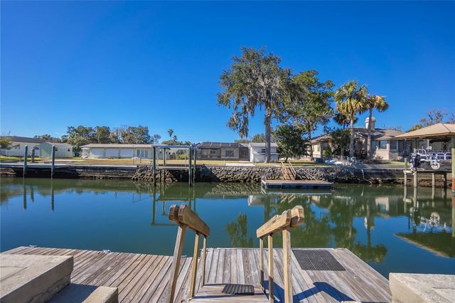 3956 N TIMUCUA POINT, Crystal River, FL 34428