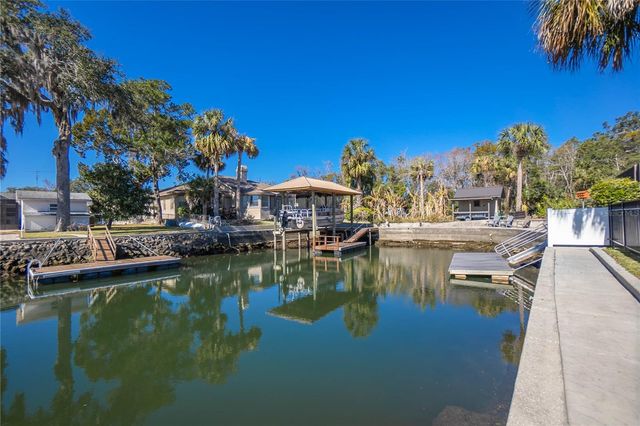 3956 N TIMUCUA POINT, Crystal River, FL 34428