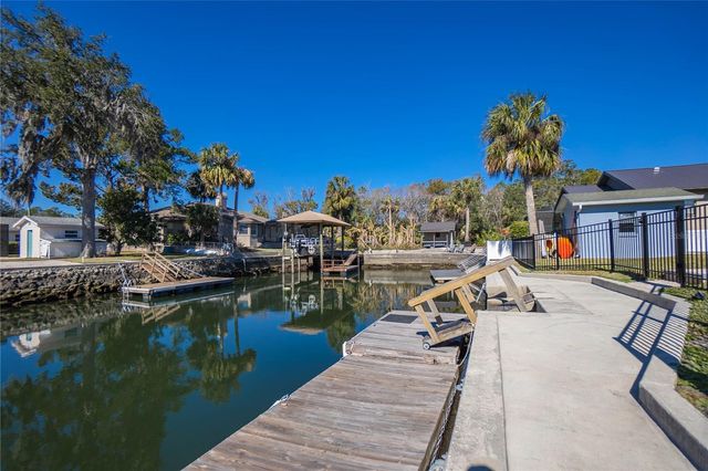3956 N TIMUCUA POINT, Crystal River, FL 34428