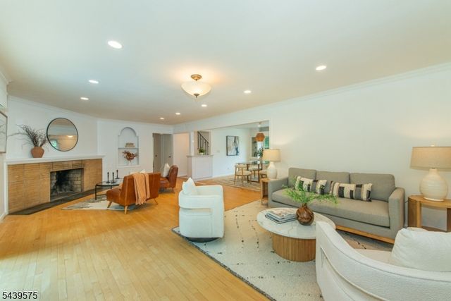 132 Haddon Pl, Montclair Twp., NJ 07043