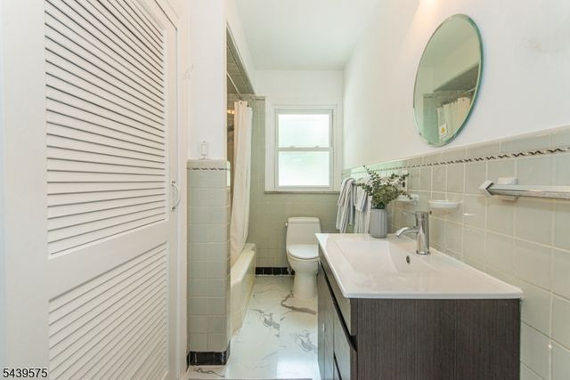 132 Haddon Pl, Montclair Twp., NJ 07043