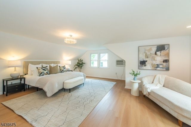 132 Haddon Pl, Montclair Twp., NJ 07043
