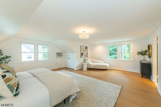 132 Haddon Pl, Montclair Twp., NJ 07043