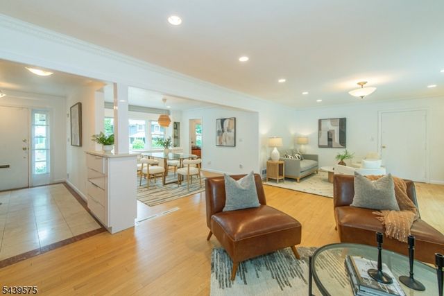 132 Haddon Pl, Montclair Twp., NJ 07043