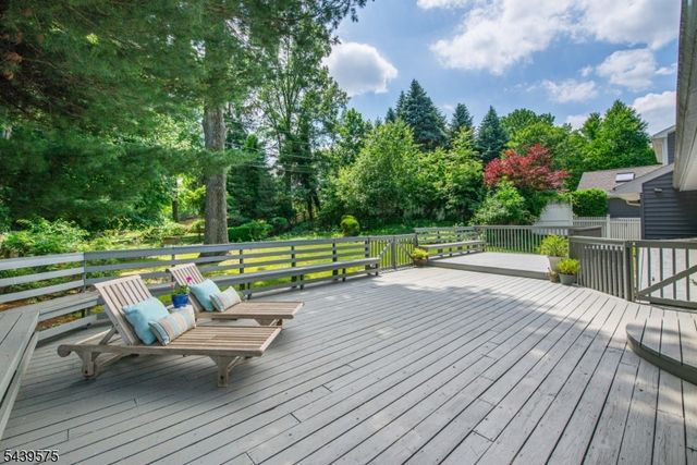 132 Haddon Pl, Montclair Twp., NJ 07043