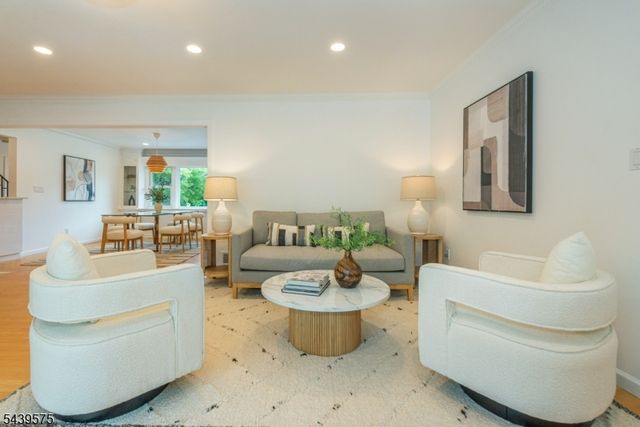 132 Haddon Pl, Montclair Twp., NJ 07043